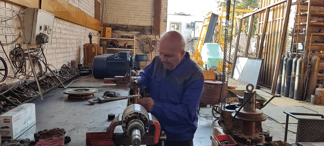 Assembling a drive unit